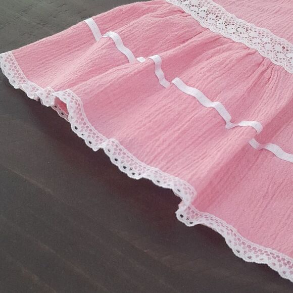 Little girls dress great condition handmade lace details - Picture 4 of 5